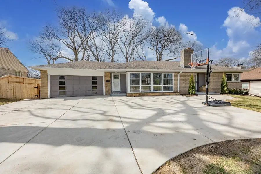 2609 S 50th STREET, Milwaukee, WI 53219 - #2