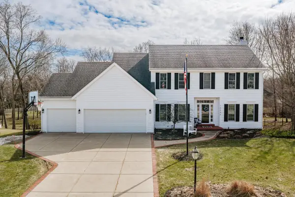 14445 W Meadowshire DRIVE, New Berlin, WI 53151