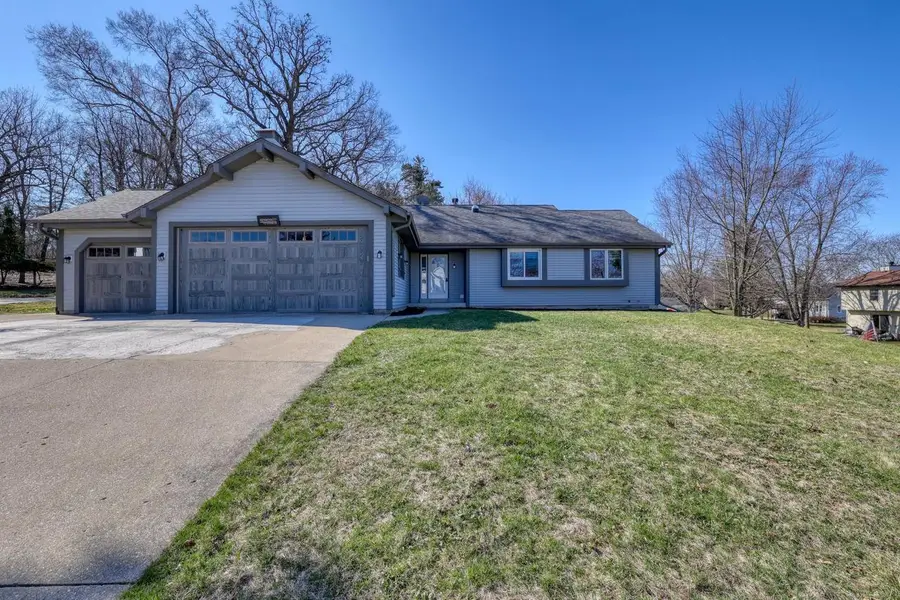 N29W26677 Peterson DRIVE, Pewaukee, WI 53072 - #3