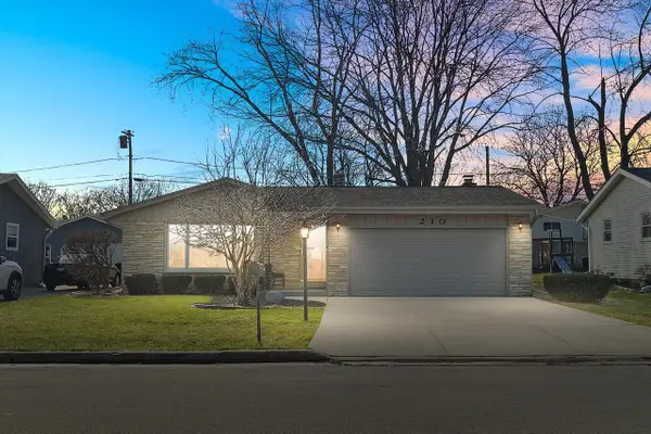 210 Echo LANE, Racine, WI 53406