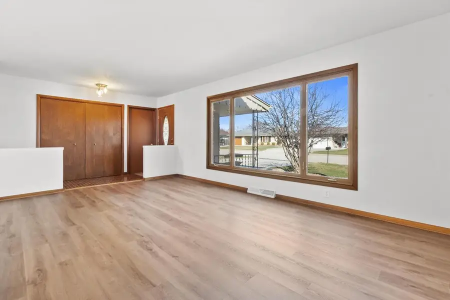 210 Echo LANE, Racine, WI 53406 - #2