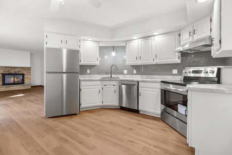 210 Echo LANE, Racine, WI 53406 - #3