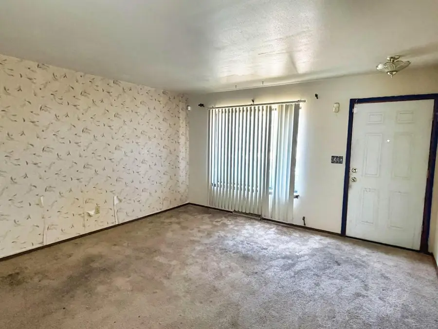 6118 W Port AVENUE, Milwaukee, WI 53223 - #3