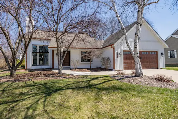 4080 S Wilshire DRIVE, New Berlin, WI 53151