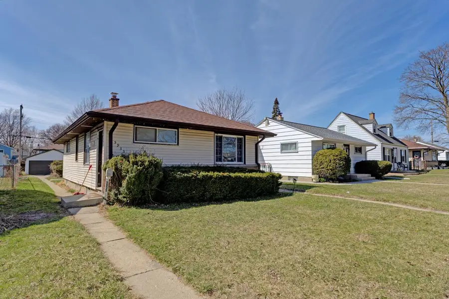 5935 N 71st STREET, Milwaukee, WI 53218 - #2