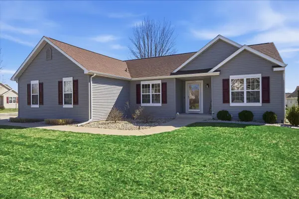 1418 Center STREET, Hartford, WI 53027