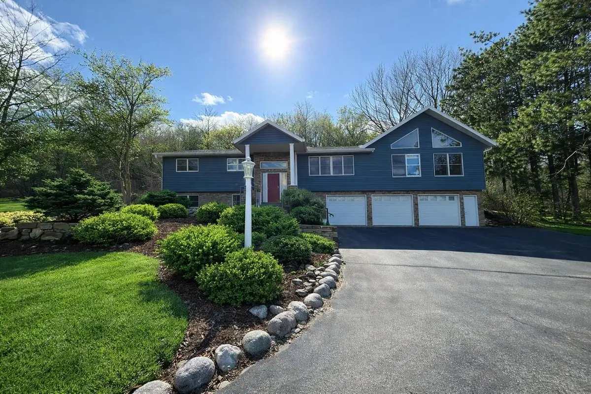 W4957 Wolf Ridge COURT, La Crosse, WI 54601 - #1