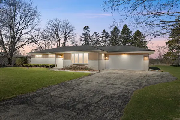 W287N6615 Hibritten WAY, Hartland, WI 53029