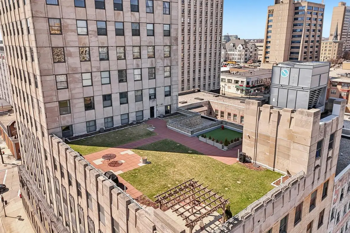 606 W Wisconsin AVENUE #309, Milwaukee, WI 53203 - #1