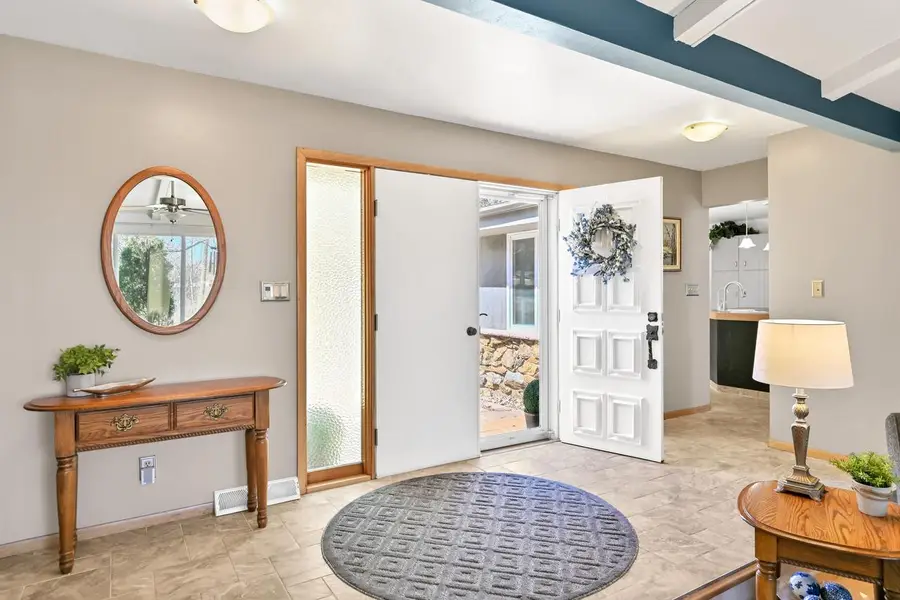 2138 Edgewood DRIVE, Grafton, WI 53024 - #3