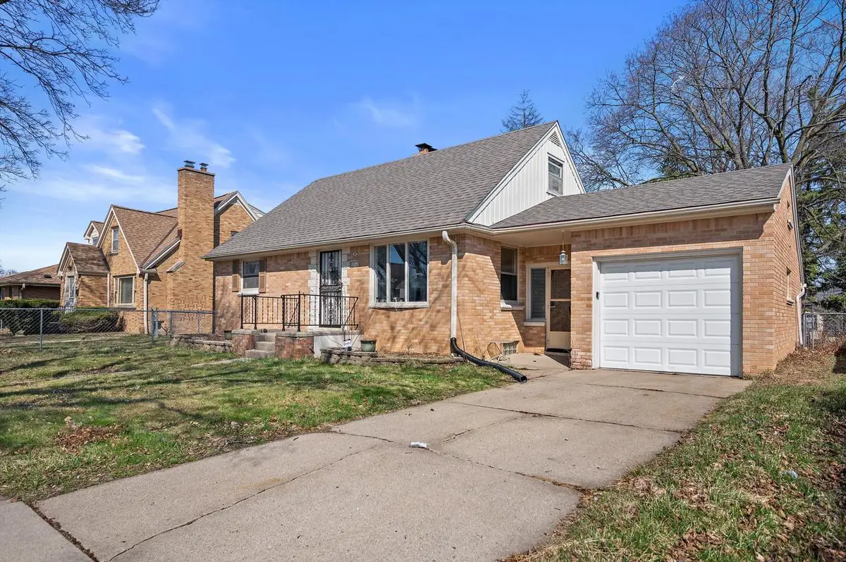 4512 N 71st STREET, Milwaukee, WI 53218 - #1