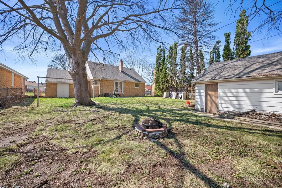 4512 N 71st STREET, Milwaukee, WI 53218 - #2