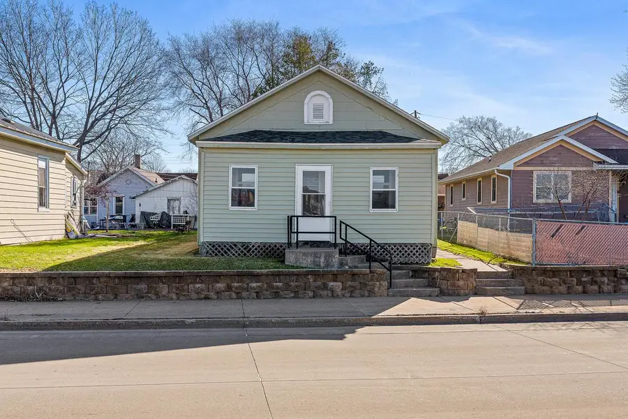 1407 4th STREET S, La Crosse, WI 54601 - #2