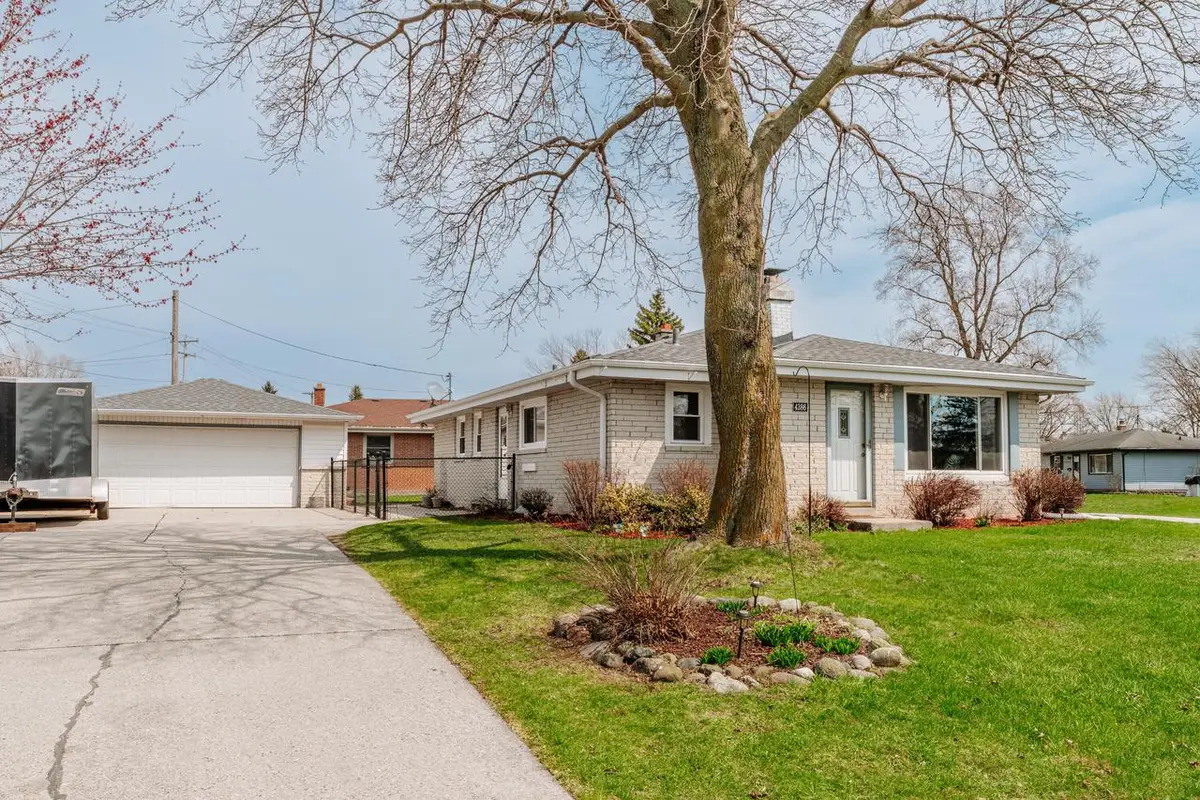 4386 S Honey Creek DRIVE, Greenfield, WI 53220 - #1