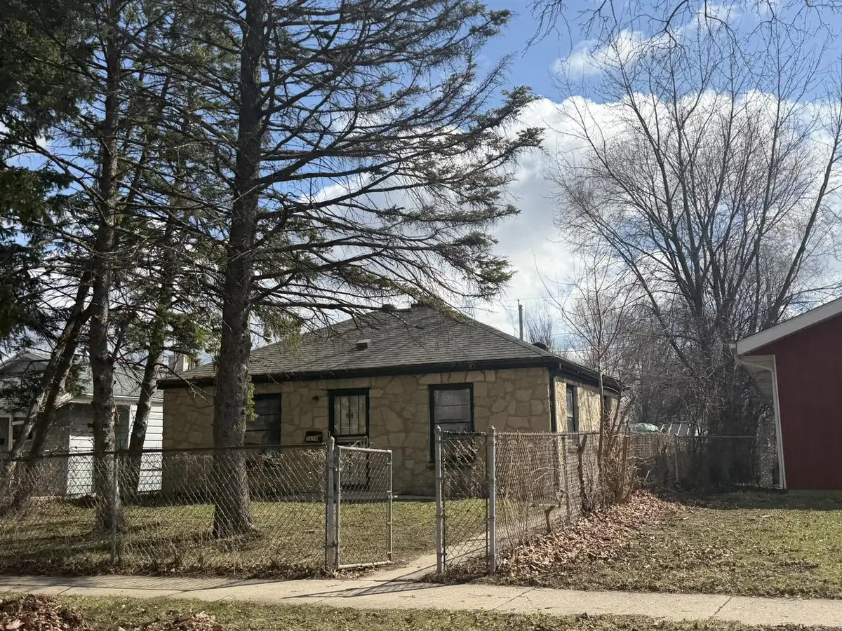 5858 N 80th STREET, Milwaukee, WI 53218 - #1
