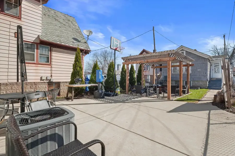 1544 S 6th STREET, Milwaukee, WI 53204 - #2