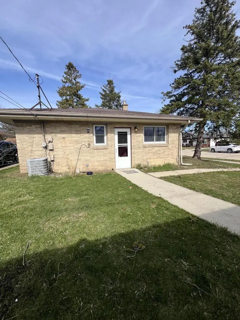 1854 Jupiter AVENUE, Racine, WI 53404 - #2