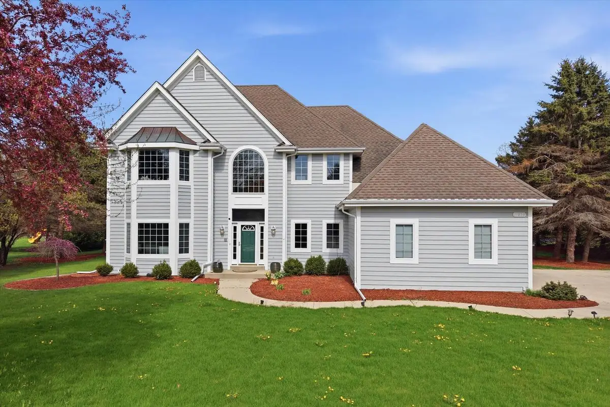 11020 Brighton PLACE, Mequon, WI 53097 - #1