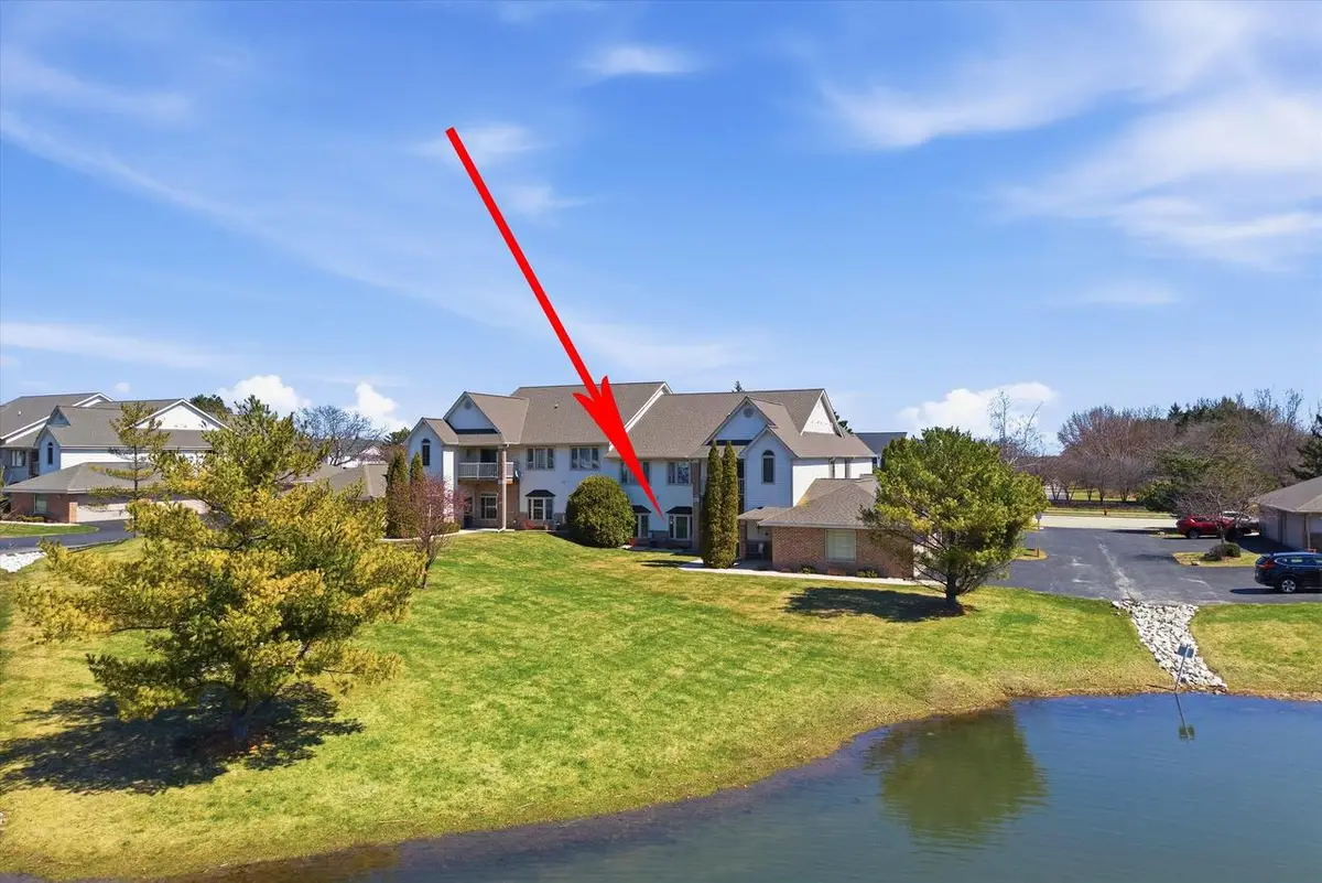 811 Cheyenne AVENUE #G, Grafton, WI 53024 - #1