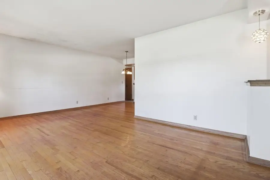 4600 S 121st STREET, Greenfield, WI 53228 - #3