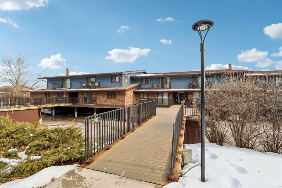 8510 W Waterford AVENUE #5, Greenfield, WI 53228 - #2