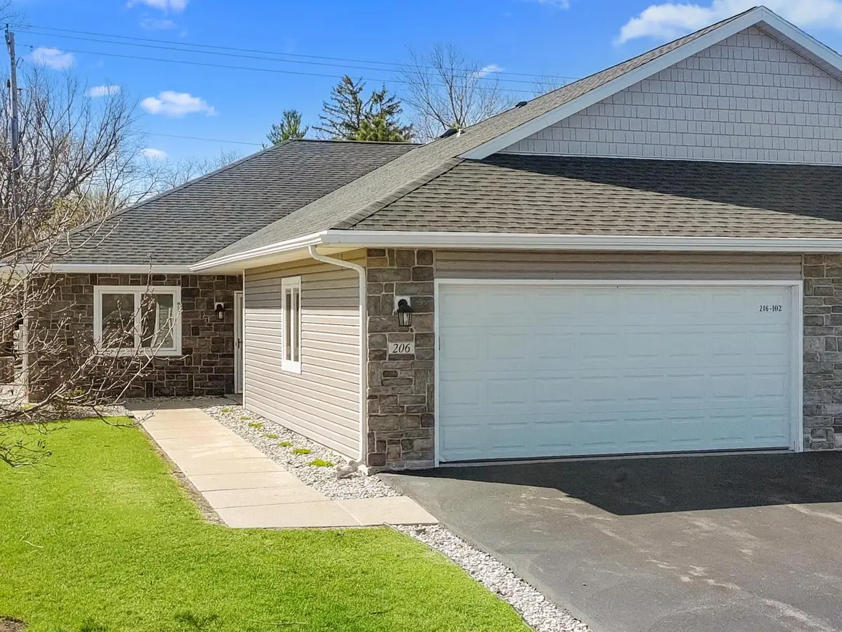 206 Potter ROAD #102, Elkhorn, WI 53121 - #1
