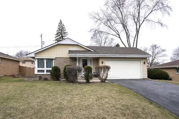 4641 N 109th STREET, Wauwatosa, WI 53225