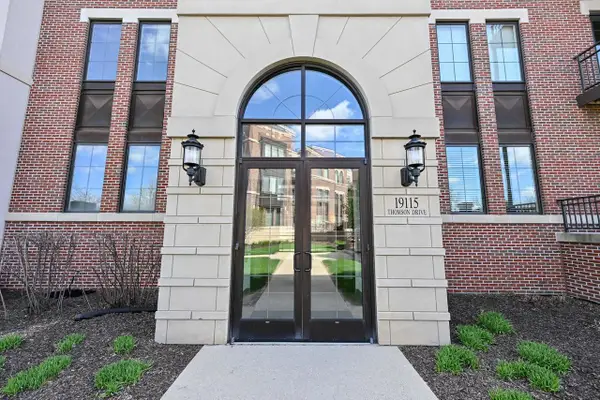 19115 Thomson DRIVE #304, Brookfield, WI 53045