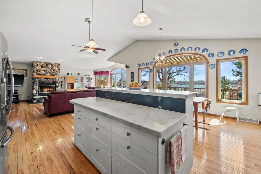 W303N2665 Maple AVENUE, Pewaukee, WI 53072 - #3