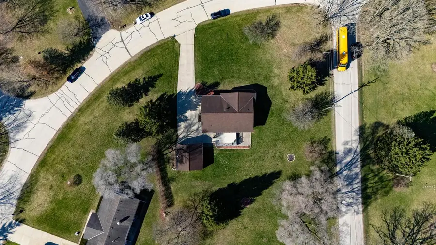 S17W37015 Henry STREET, Dousman, WI 53118 - #2