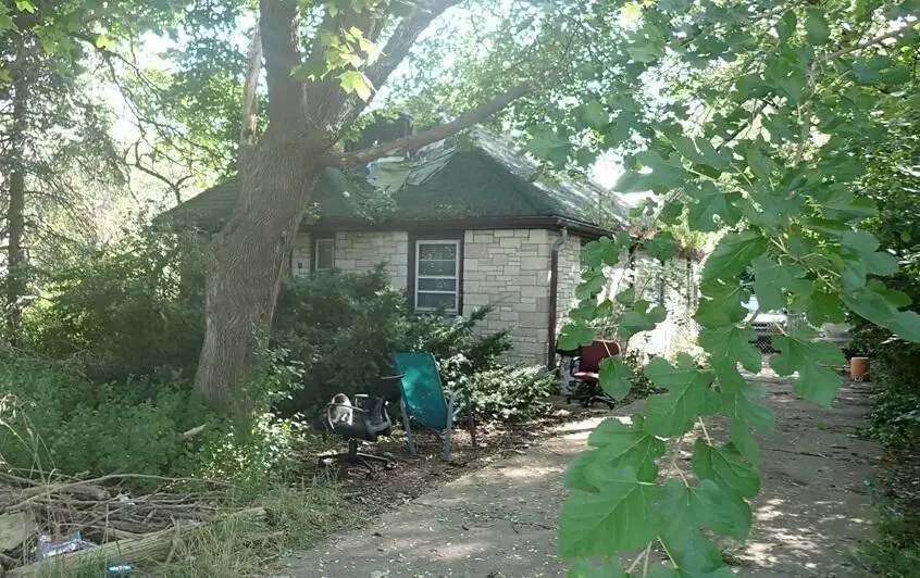 8600 W Fond Du Lac AVENUE, Milwaukee, WI 53225 - #1