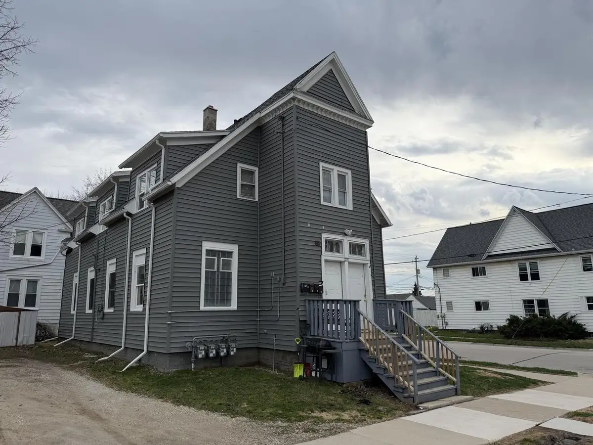 1235 Michigan AVENUE, South Milwaukee, WI 53172 - #1