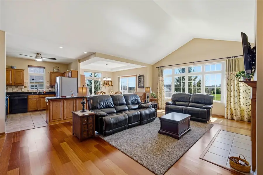 1909 Blue Spruce COURT, Grafton, WI 53024 - #3