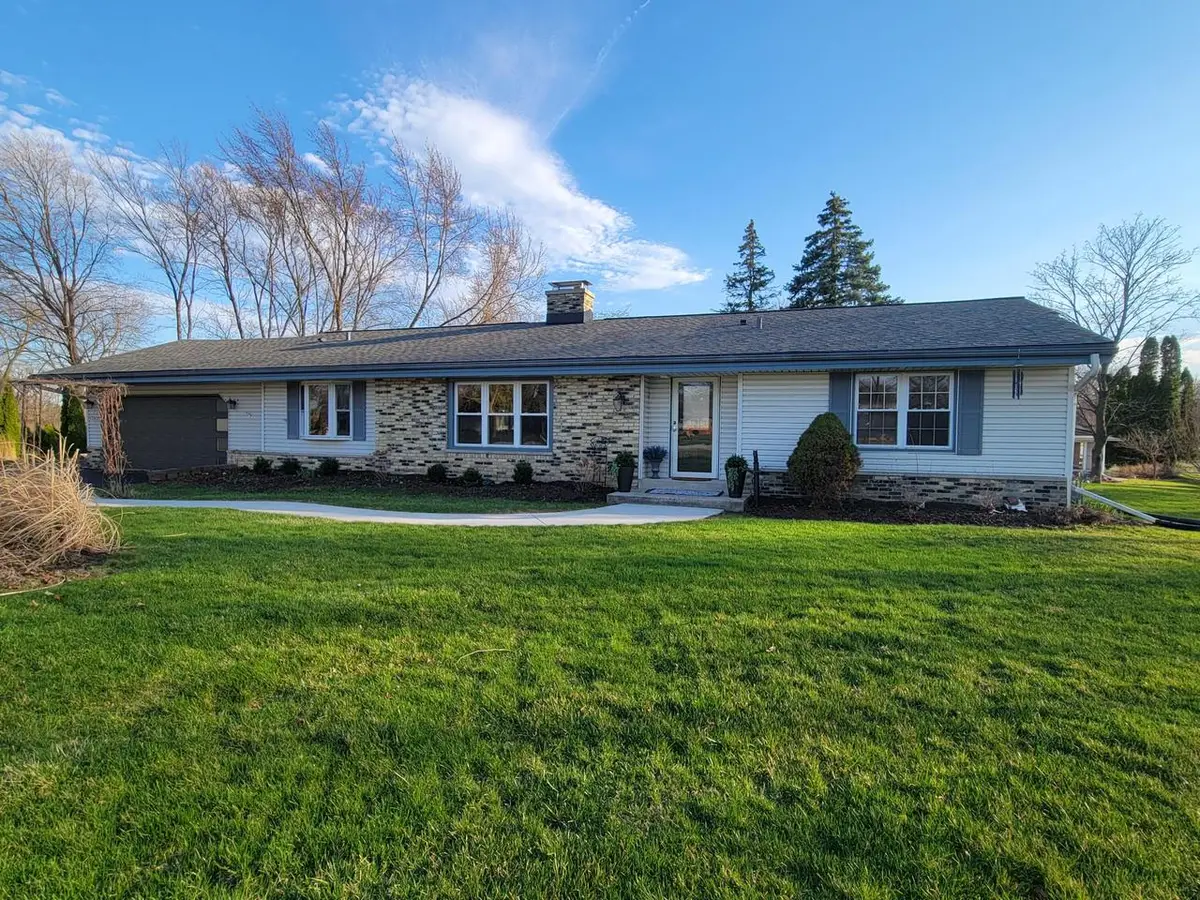 15225 W Park TERRACE, New Berlin, WI 53151 - #1