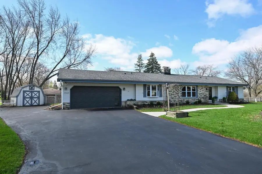 15225 W Park TERRACE, New Berlin, WI 53151 - #2