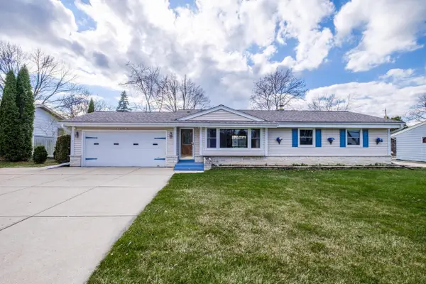 W180N8273 Town Hall ROAD, Menomonee Falls, WI 53051