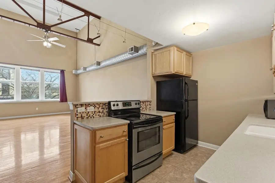 314 W Vine STREET #6, Milwaukee, WI 53212 - #3