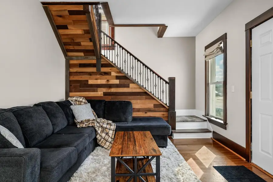 907 Green Bay STREET, La Crosse, WI 54601 - #2