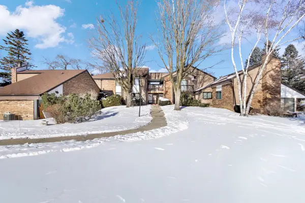 8643 N Servite DRIVE #115, Milwaukee, WI 53223