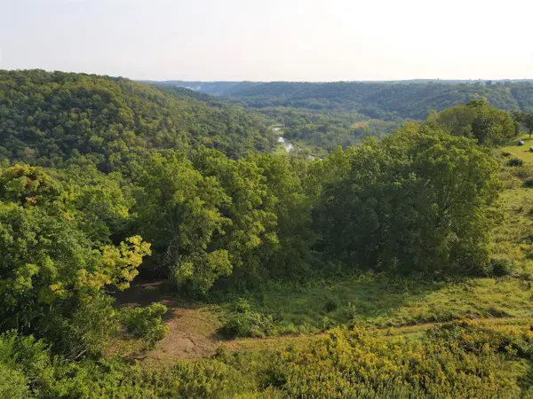 000 SKYVIEW LANE, Eastman, WI 54626