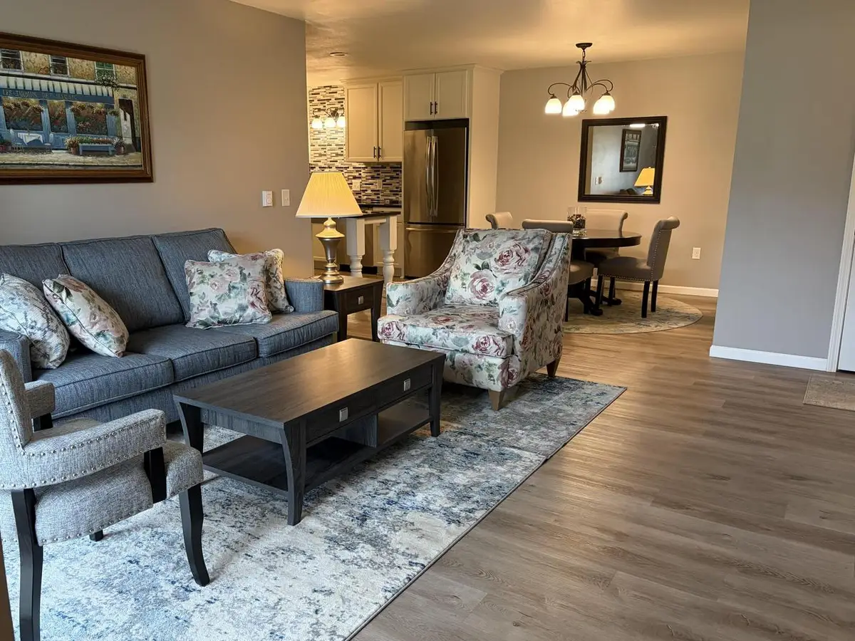 274 Minz Park CIRCLE #1, West Bend, WI 53095 - #1