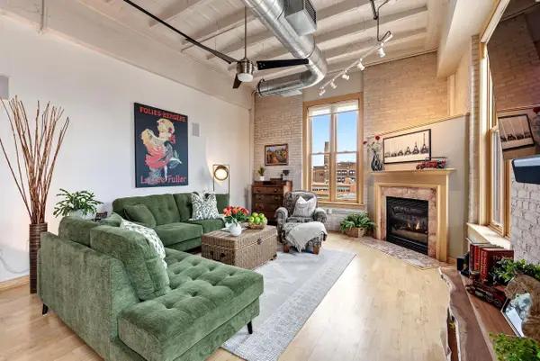 1325 Van Buren STREET #502, Milwaukee, WI 53202