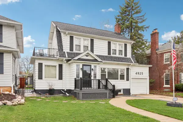 4925 N Bartlett AVENUE, Whitefish Bay, WI 53217