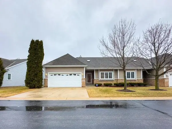 2436 Caribou LANE, Grafton, WI 53024