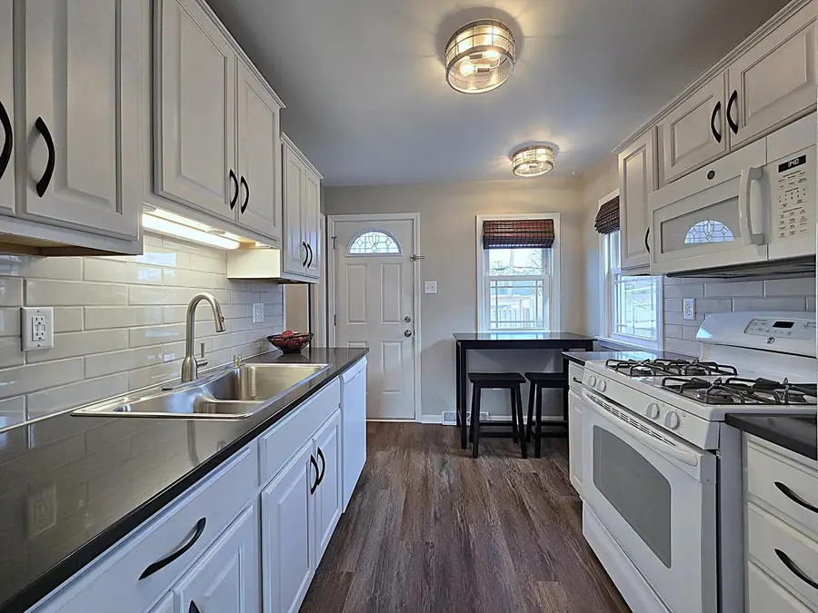 3528 N 92nd STREET, Milwaukee, WI 53222 - #2