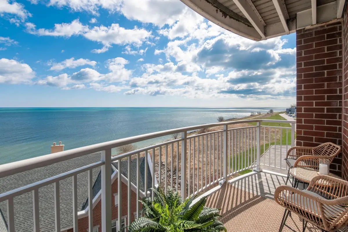 3930 S Lake DRIVE #408, Saint Francis, WI 53235 - #1