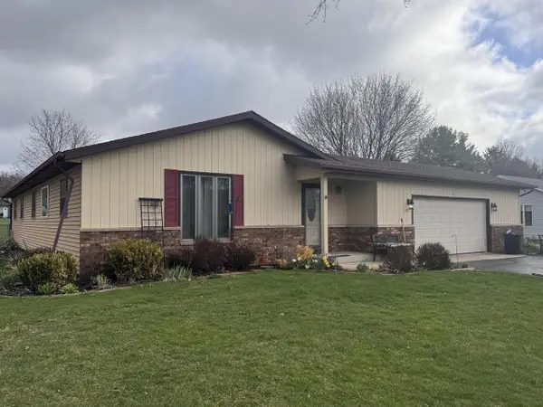 29632 Clover LANE, Waterford, WI 53185