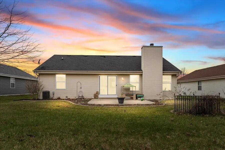 1572 Falcon DRIVE, Hartford, WI 53027 - #2