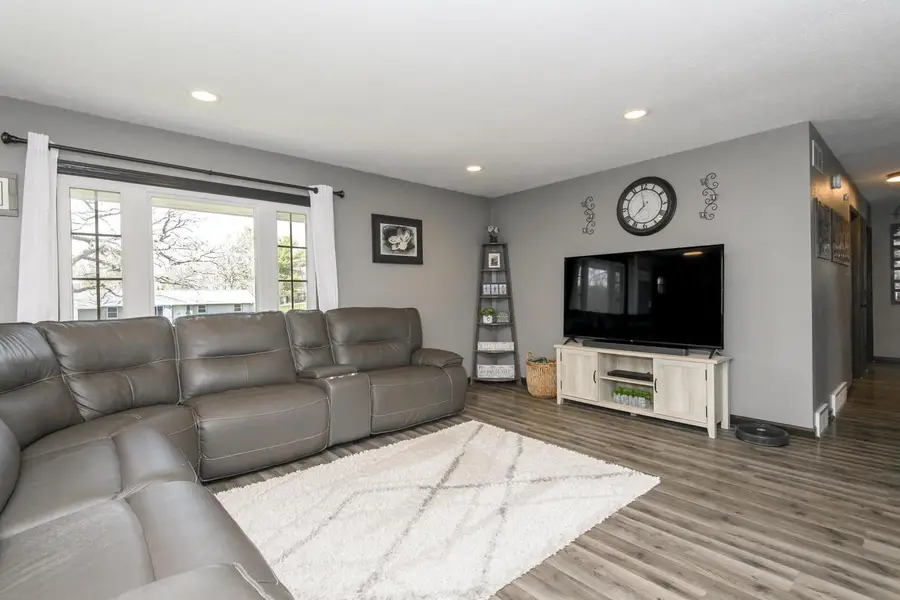 W284N6506 Hawthorne ROAD, Hartland, WI 53029 - #3