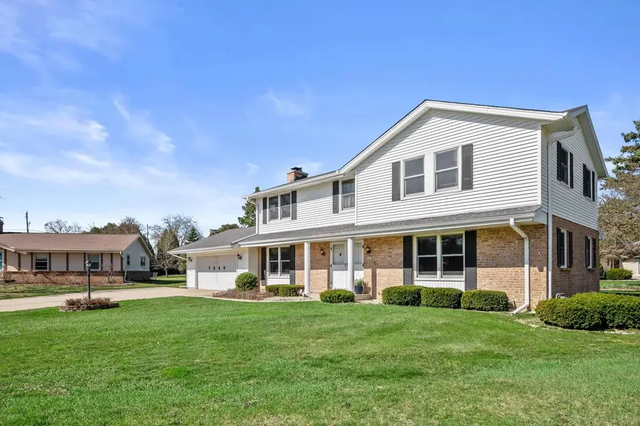 7245 N Wayside COURT, Glendale, WI 53209 - #2